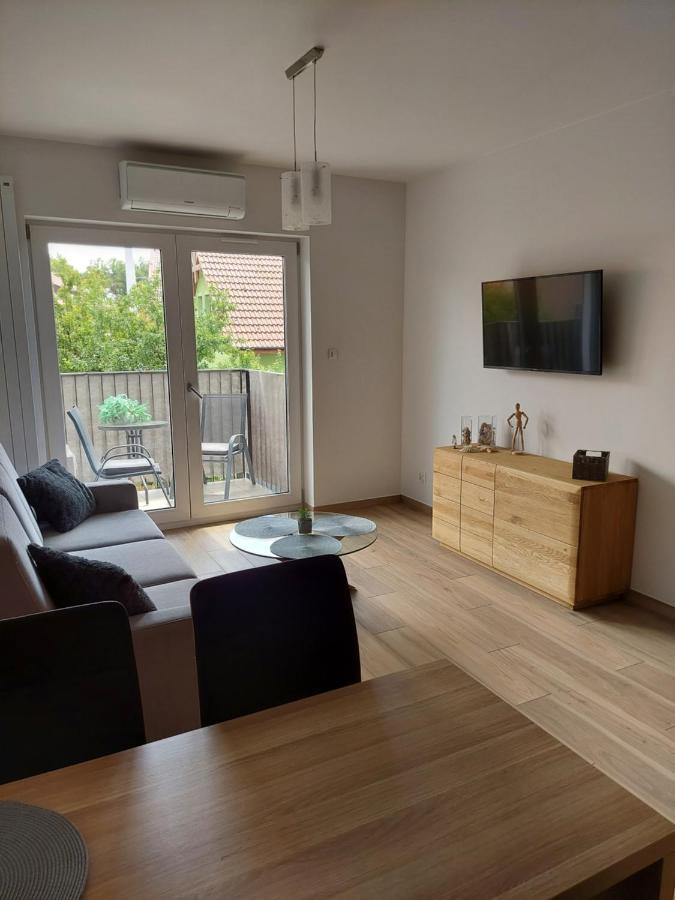 Apartament Nad Zalewem Dziwnówek Exteriör bild